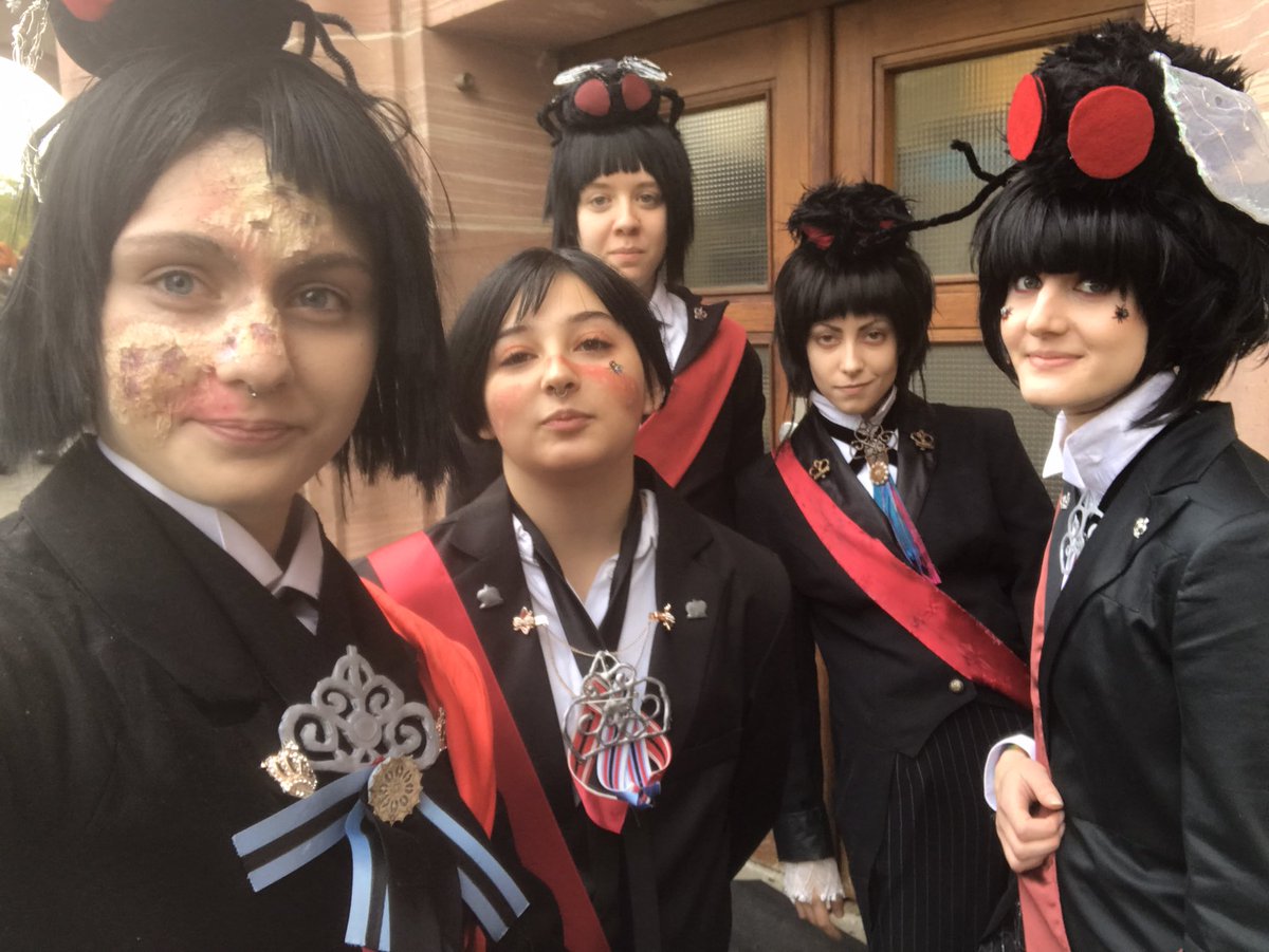 The Beelzebub gang from the FBM on Sunday! 
@neilhimself #GoodOmens #fbm19 #beelzebub #cosplay