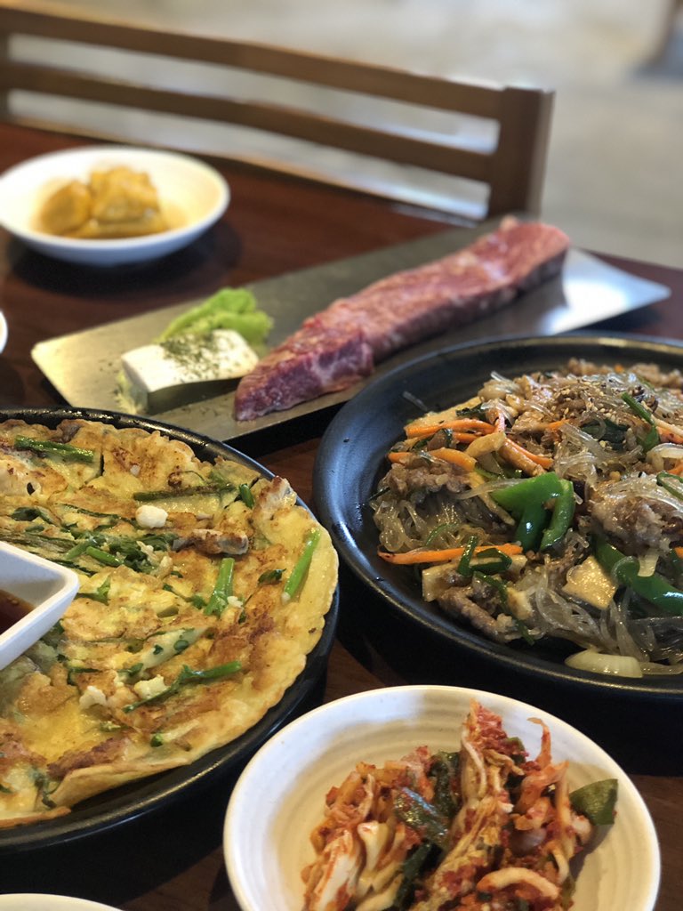 Winforthewins's tweet photo. Syempre marupok lang tayo. #samgy #angusbeef https://t.co/LSWZnjAyVu