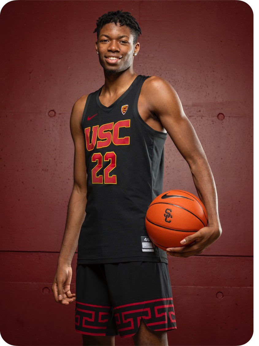 KeonAmbrose's tweet photo. I would like to take this opportunity to thank Head Coach Andy Enfield, his Coaches, his Staff and Players, and the entire USC community for hosting my mom and me this weekend!! 

Great Wins for the Basketball 🏀 and Football 🏈 teams #FightOn #trojans ✌️ #notcommitted https://t.co/SMQjOLMxNw