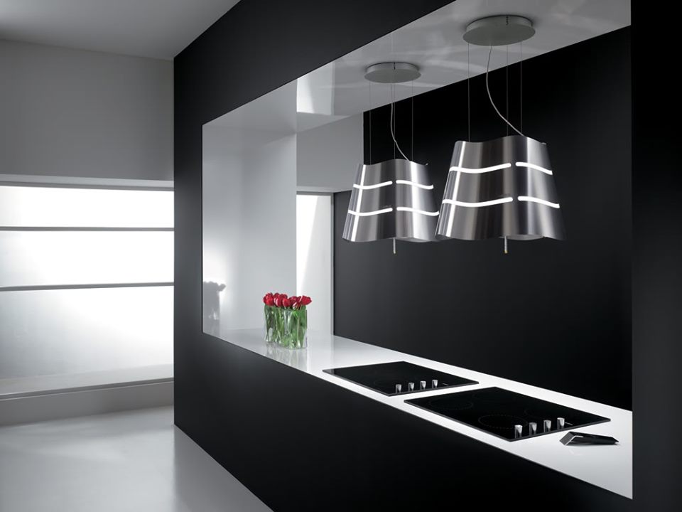 Add aesthetic to your kitchen with these top of the range Italian cooker hoods.