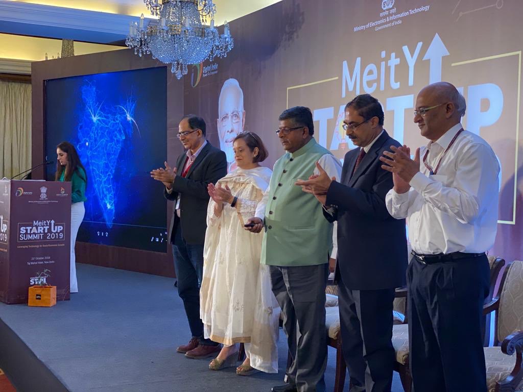 stpiindia's tweet image. Hon’ble MEIT Sh @RSPrasad is launching #MeitYStartupHub, #TIDE2.0, #BHIM2.0 &amp;amp; #ISPR at #MeitYStartupSummit. #STPIINDIA @GoI_MeitY @OfficeOfRSP @SanjayDhotreMP @Omkar_Raii @NASSCOM @SecretaryMEITY @_DigitalIndia @cdacindia @debjani_ghosh_ @startupindia @YourStoryCo @nijunction