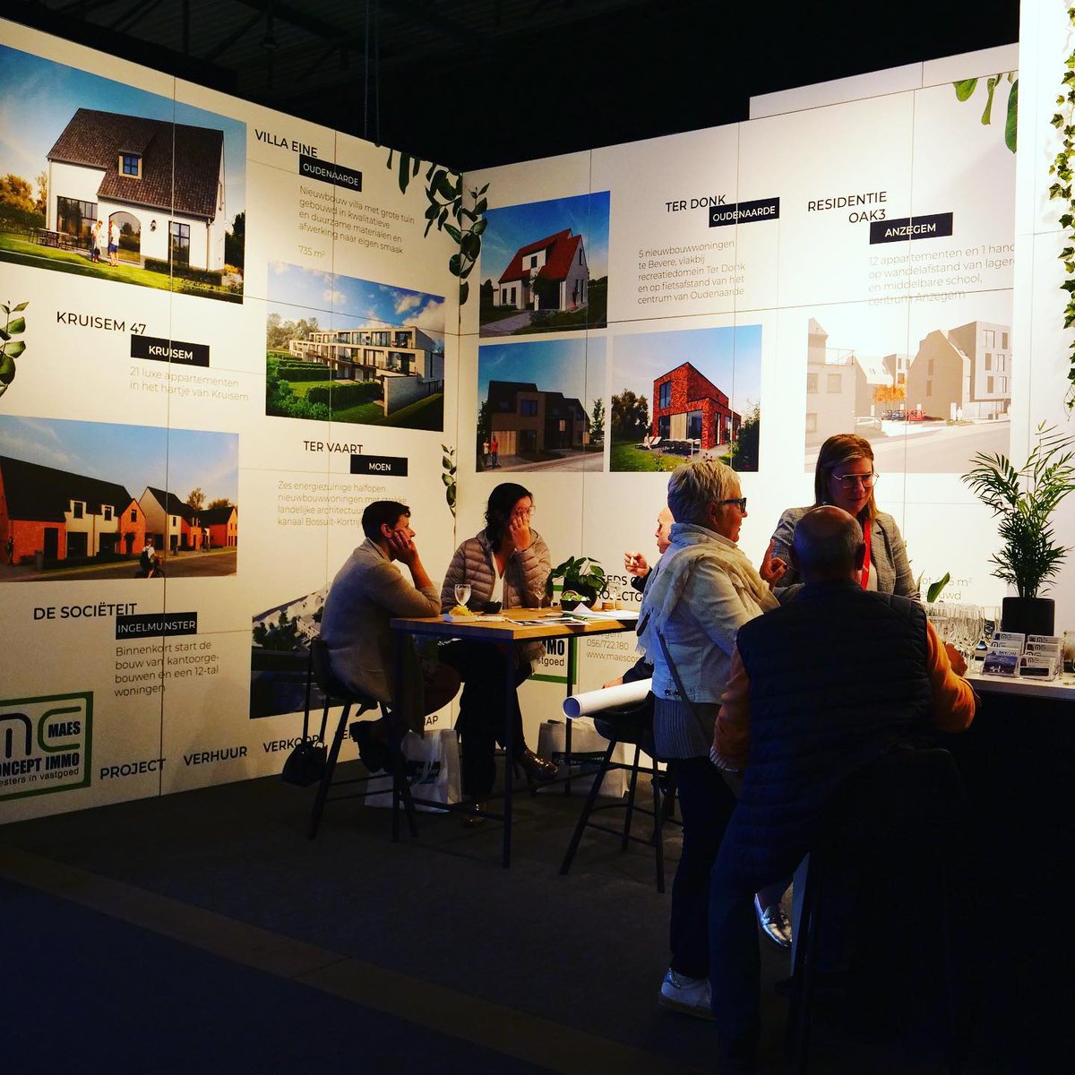 WandmanBVBA's tweet photo. Gepersonaliseerde stand van 3,5m hoog voor Maes Concept Immo op verbouwbeurs in @Waregem Expo
.
#verbouwbeurs #maes #maesconceptimmo #maesimmo #immo #beursstand #beursstanden #wandsysteem #wandsystemen #wandman https://t.co/C4Cx67sZek