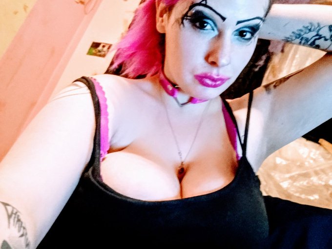 I'm online right now on skyprivate (live skype show). my private profile: https://t.co/AJAglx8rYt Please<a href="/tag/camgirl"class="tags"><span>#camgirl</span></a>