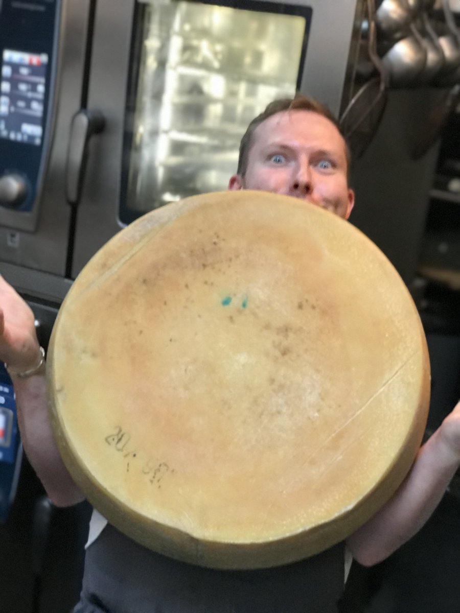 Con Club Restaurant tweet media