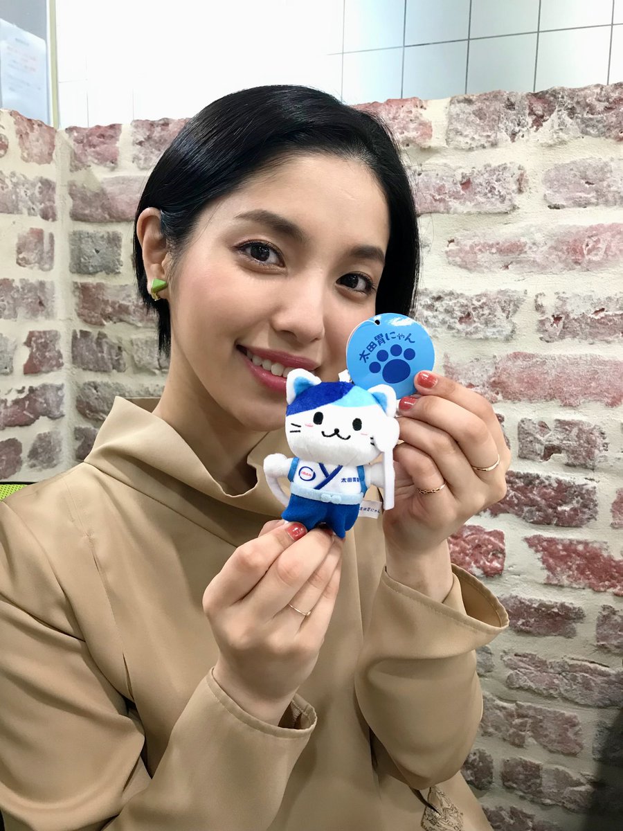 城 南海 きずき みなみ Staff ニッポン放送 Days 生出演 ルーツが奄美のぐっさんとディープな島トークからの シマ唄で歌い踊りスタジオは大盛り上がり 楽しかったー 皆様にも南風が届きましたでしょうか ありがっさまりょーた ワンピースは