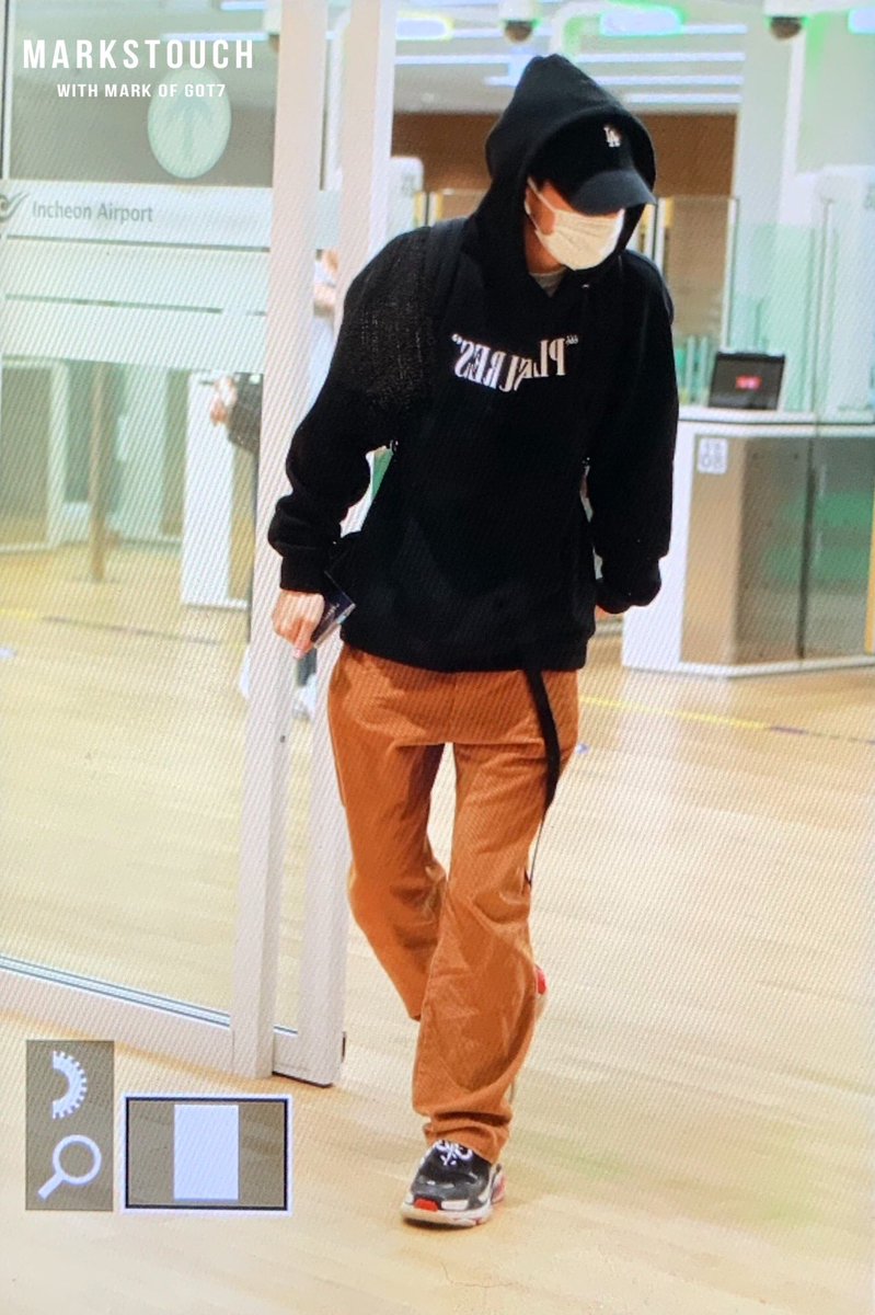 markstouch's tweet image. 191021 ICN 마크 한국 와서 넘나 행복해🥺🥺🥺💚
#GOT7 #갓세븐 #마크 #Mark #MarkTuan #段宜恩 #단의은