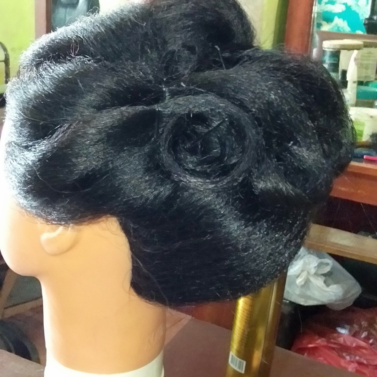 Sketsa sanggul modern