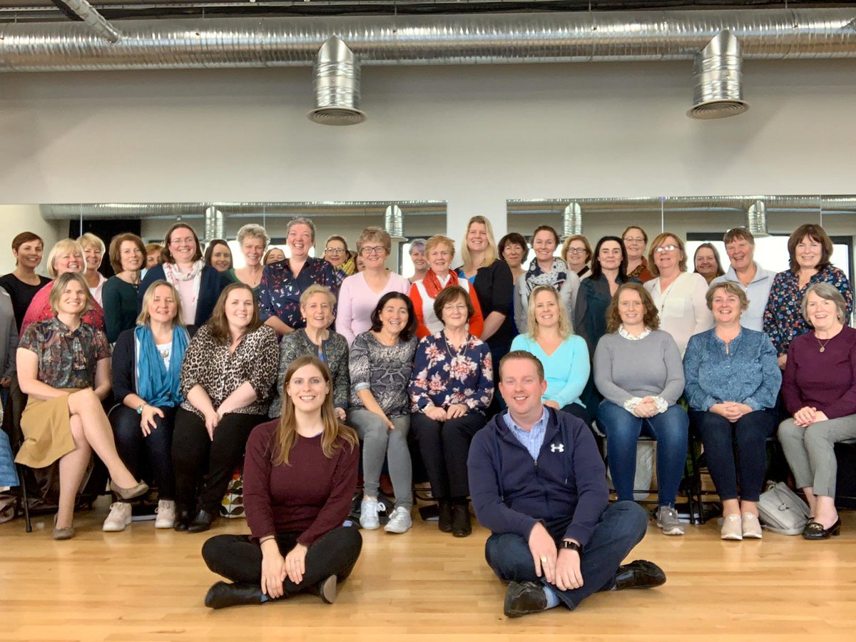 Cór Comáin - Roscommon Choir Ladies' Choir was delighted to welcome Emma Trounson from Leicester, UK to lead our Choral Workshop in Roscommon Arts Centre on Saturday last. Still buzzing after the workshop!

𝅘𝅥𝅮𝅘𝅥𝅮 'Si-si, si-si, do-la-da.....' 𝅘𝅥𝅮𝅘𝅥

Derek