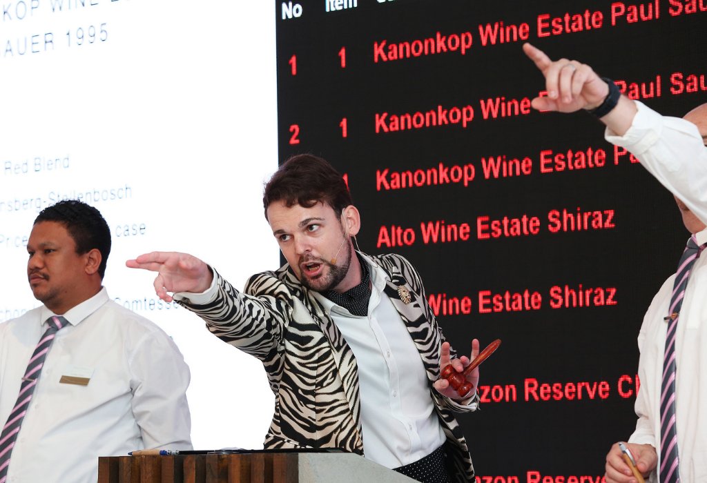 Feed That Bird PR (@feedthatbird) on Twitter photo Cape Fine & Rare Wine Auction 2019: At the end of play on Saturday 19 October, collective hammer prices were captured totalling R2 623 000. bit.ly/2P7BT3A <a href="/ChristiesInc/">Christie's</a> <a href="/rupertmuseum/">Rupert Museum</a> <a href="/CharlieTFoley/">Charlie Foley</a> #Stellenbosch Cape Fine & Rare Wine Auction 2019: At the end of play on Saturday 19 October, collective hammer prices were captured totalling R2 623 000. bit.ly/2P7BT3A <a href="/ChristiesInc/">Christie's</a> <a href="/rupertmuseum/">Rupert Museum</a> <a href="/CharlieTFoley/">Charlie Foley</a> #Stellenbosch