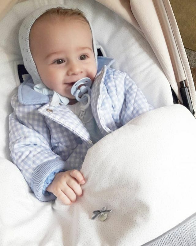 MYPLSbyRosa's tweet photo. 🐇{Lo que menos me gusta de los lunes es separarne de esta carita preciosa! Mucho ánimo y feliz lunes!}🐇
@condormodainfantil @goccofashion @pilicarrera1963oficial @enfantsetmaison #pilicarrera #goccofashion #condormodainfantil #foque #pilicarrera #its… https://t.co/dS3Kjm8bET https://t.co/mdqKzBeIov