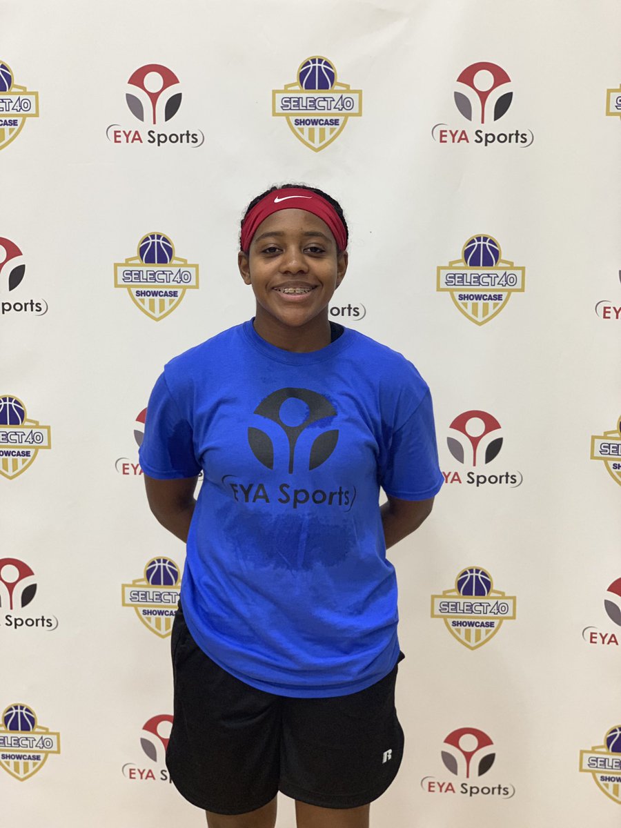 EyaHoops's tweet photo. 2021 Guard @janaberry116 of @MLKGirlsHoops created play after play this weekend at the #SouthAtlShowcase.
Be on the lookout this season! All Region / State player!
#EYAHoopsReport https://t.co/mBbqD0hC0v