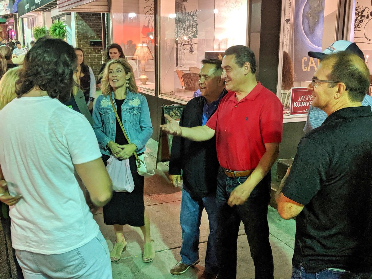 Meeting so many wonderful people throughout #HamOnt Centre has made this campaign race a true pleasure. It would be an absolute honour to represent you in Ottawa, but whether you vote for me or not, I pledge to represent you fairly. #ChooseForward #elxn43