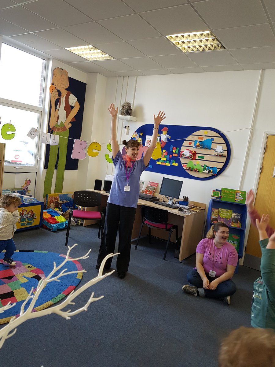 plymlibraries's tweet photo. Today Above Bounds Theatre Collective are at Southway Library where there are crafts, singing, storytimes as well as live theatre performances!
Still some tickets left for the performance at 4pm today!😃#Beyond19 https://t.co/4jNjYyTRRu