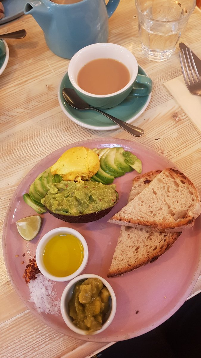 SianElvin's tweet photo. Happy Monday everyone #avobar #foodporn 🥑 https://t.co/fAjI4w4FIf