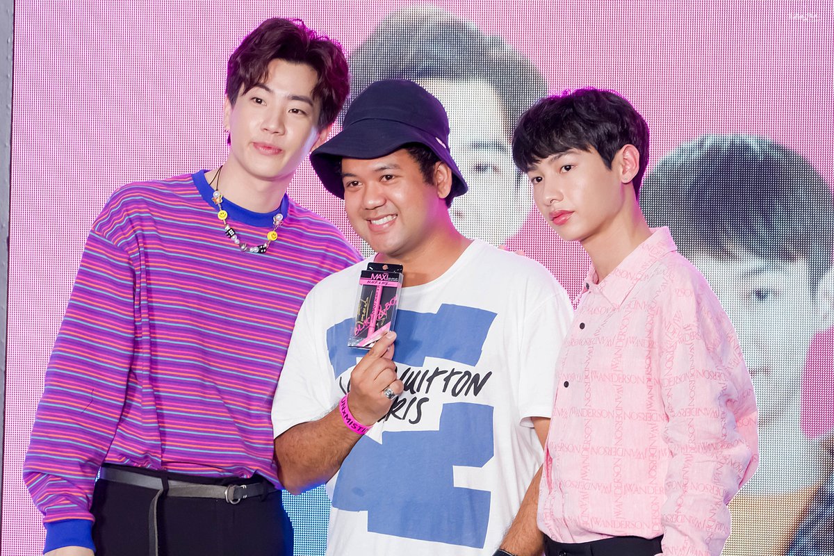 B_Babypach12's tweet photo. @off_tumcial @AtthaphanP [2] Top Spender #OffGunxMistine ไม่ครบทุกคนน้า 😂

#ออฟกัน 
#Ebmistine
#MistineBlackandBoy https://t.co/NrOtEywfnf