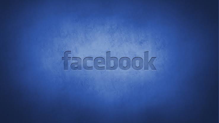 HUygula's tweet photo. Facebook, mayıs ayında site tasarımını yeniden tasarlayıp değiştireceğini ve mobil uygulamalarına da karanlık modu getireceğini açıkladı.  #facebook #karanlıkmod #yeniarayüz https://t.co/if8NRXzfDA https://t.co/iPhBEkMFiN