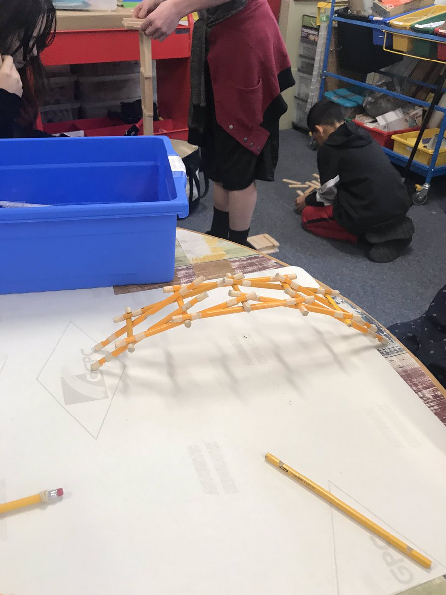 JosephMeehan123's tweet image. #Collsmakers #ArchitectureChallenge. Designing skyscrapers, constructing cantilevers, building bridges. #makersspace #collsedu