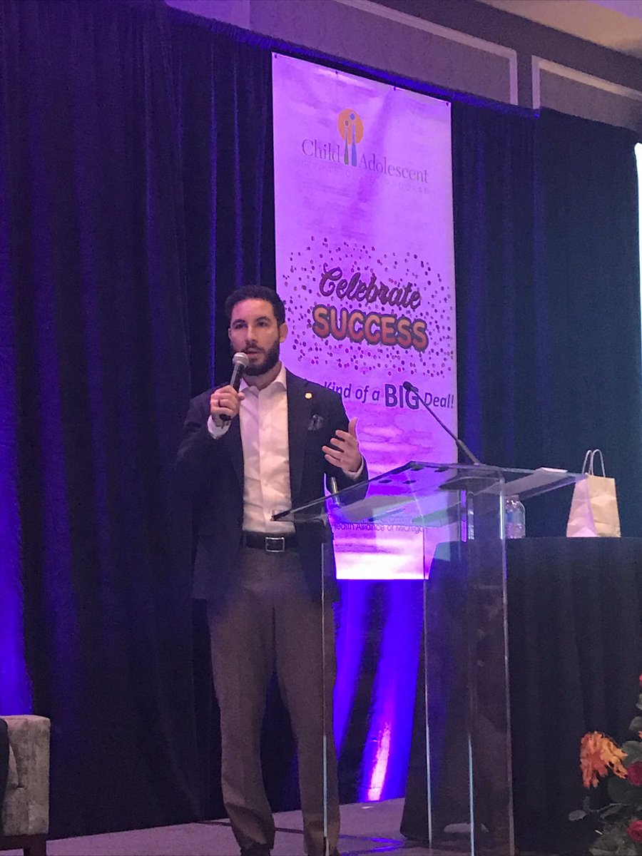 klharsch's tweet photo. Thank you @AHammoudMI for supporting School-Based Health Centers in Michigan! @SCHA_MI https://t.co/FcgFLpZOmz