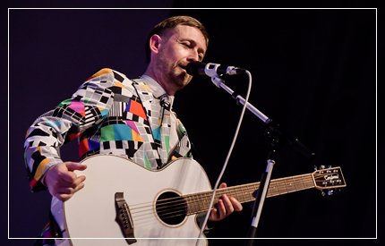 #gigreview : Simon Fallaha on <a href="/divinecomedyhq/">The Divine Comedy</a> - 

"I've seen enough Divine Comedy gigs, by this stage, to rate Neil Hannon less on the quality of the content and more on the nature of the performance. Despite his niche audience and distinct style..."

thebiglist.co.uk/reviews_conten…