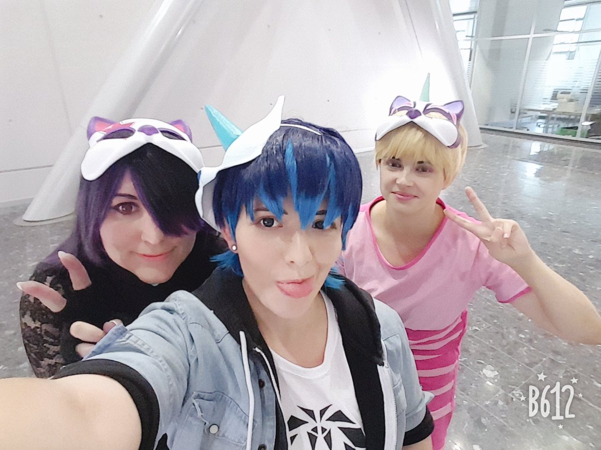 The last day of #fbm19 was really great with Kitty Section and all the other Miraculous Ladybug Cosplayer 😍❤

@Luffy___sama as #Luka
@Saragonfly as #Rose
Mondfinsternis as #Juleka

#LukaCouffaine #RoseLavillate #JulekaCouffaine #KittySection #MiraculousLadybug #MiraculousMonday