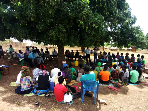 VEDCOUG's tweet photo. Financial literacy training majoring in linkage banking. A staff from Post bank addressing some of the farmer groups under the PINK revolution Project in Lira district.
#PINKRevolution
#PLANUganda
#GenderTransformativeContractFarmingForGenderEquality
#VEDCO https://t.co/BtRdNuxtgY