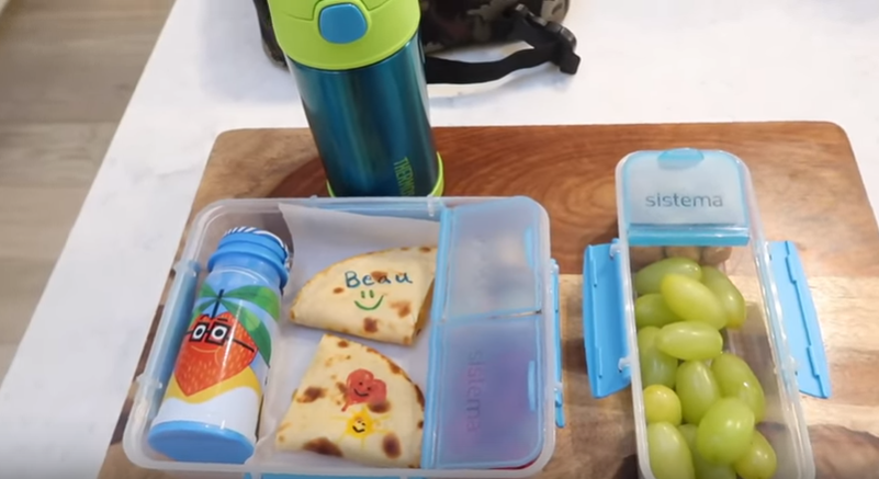 flipsideofmoon's tweet photo. Hello guys, here my another vlog related to the week of school #LunchIdeas for you guys! Watch it and enjoyed it. Don't forget to subscribe to my channel if you want to see more my vlog.
https://t.co/MmkZxOhzhi
#KidsLunch https://t.co/KcpZJC9tt5