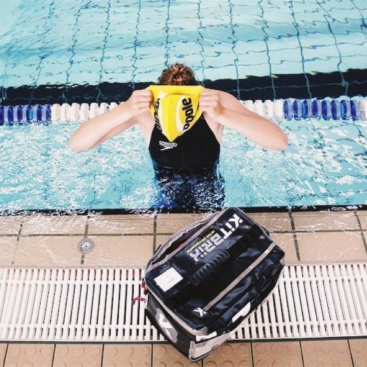 KitBrix's tweet photo. Marathon swimming is our new addiction! Who's challenging themselves to the 10k at @marathonswims in a few weeks? #MarathonSwims #TeamKitBrix https://t.co/XjVCLLhD0D