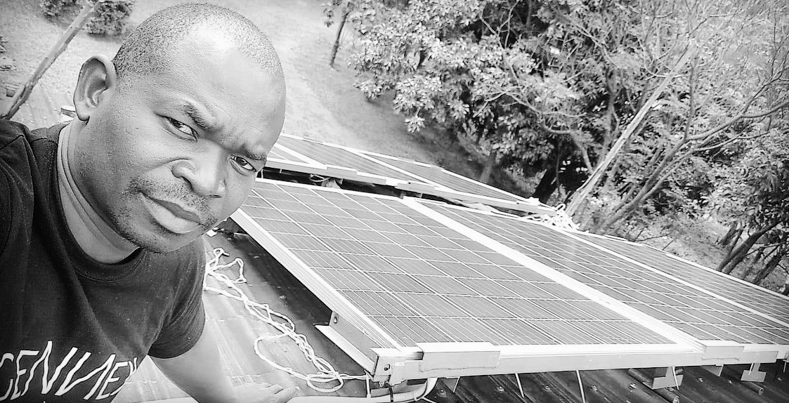 Anheimr's tweet photo. Another home free from fossil fuels, it’s all about #impact it’s all about #solar #solarniyetu the sun is ours to use. https://t.co/4RI3mem9ux