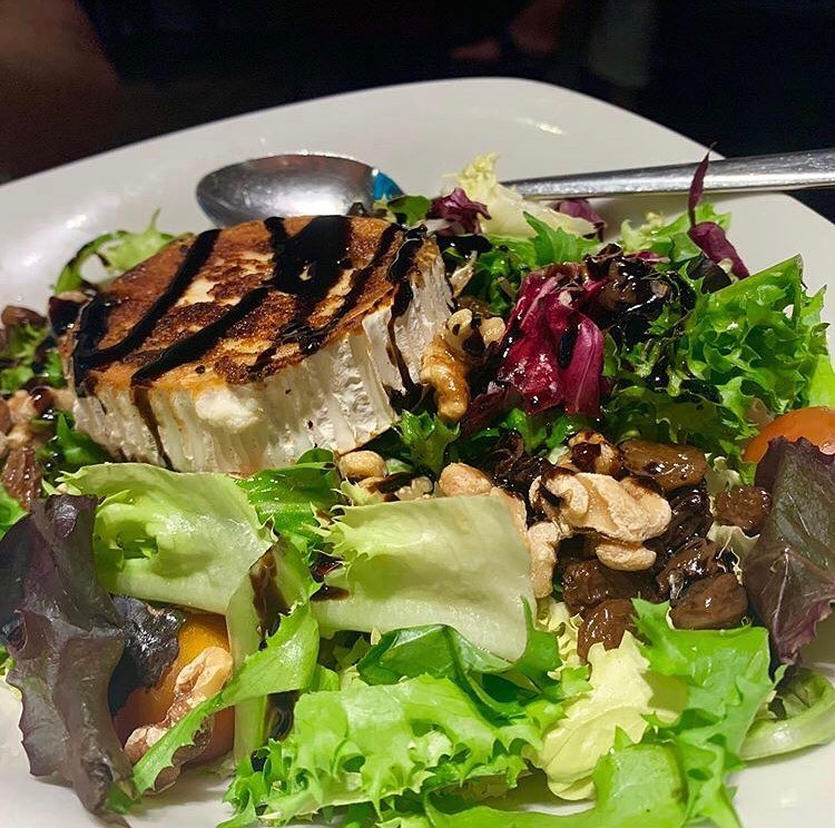 DanishXBT's tweet photo. ¡Hoy toca ensalada 🥗! On egin!
#bidebide #donostia #restaurante #comidasaludable #foodies #healthyfood #sansebastian #comidas #cenas
📸 @annetxito https://t.co/UCpJciujeK