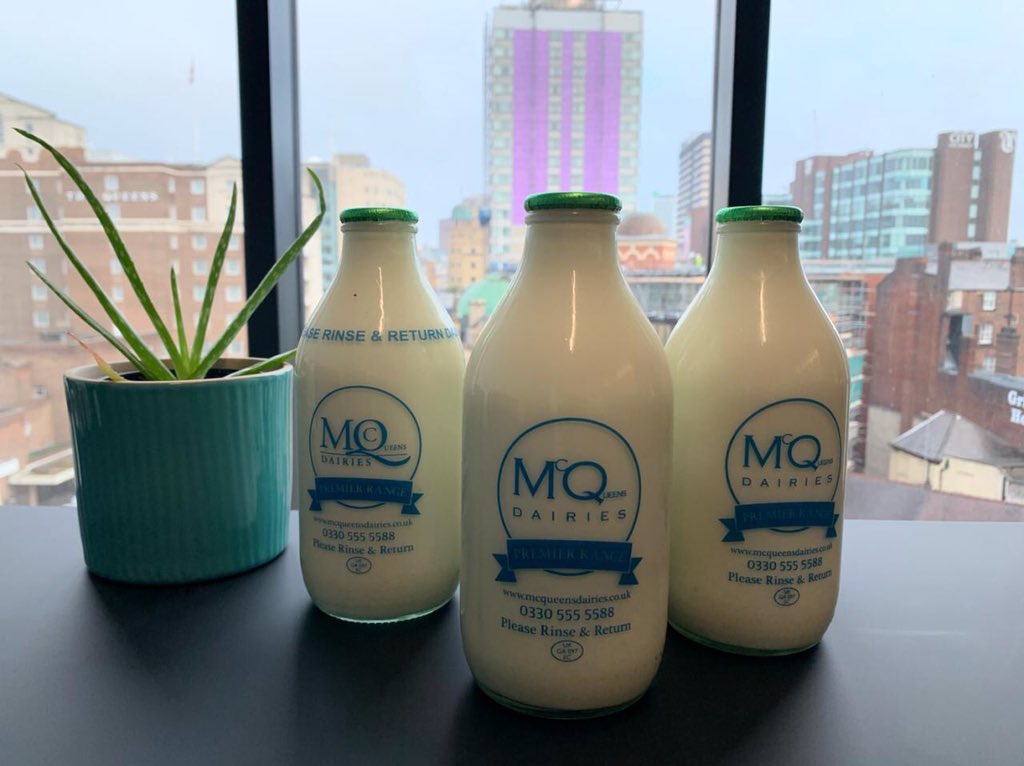 z_thickbroom's tweet photo. Our #Leeds office received our fresh milk delivery this morning, as we change from plastic to re usable glass bottles ๐ฅ๐
@DairiesMcqueens
#rlb #yorkshire #sustainability #rinseandreturn https://t.co/KLdPPTPwFv