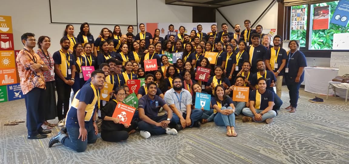 Two days ago we wrapped up our third and final HackaDev #inno4dev Social Innovation Camp in Negombo for challenges sponsored by <a href="/UNDP/">UN Development</a>, <a href="/WHOSriLanka/">WHO Sri Lanka</a> &amp; <a href="/UNESCO/">UNESCO 🏛️ #Education #Sciences #Culture 🇺🇳</a>. Huge thank you to all 70 amazing young people who were part of it.