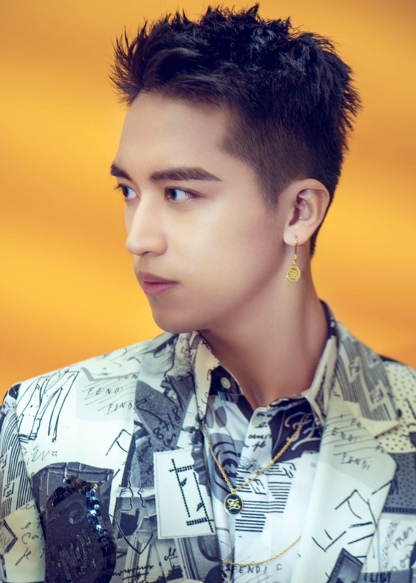 Fendi's tweet photo. Timmy Xu in a #Fendi custom-made suit for his birthday concert in Beijing. https://t.co/CUxlGEHW2u