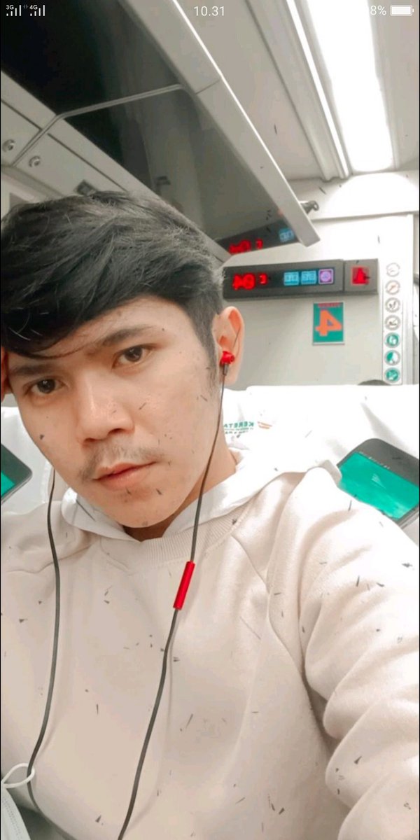 dedeMantapp's tweet photo. Vers https://t.co/YvaQ4aHT0U