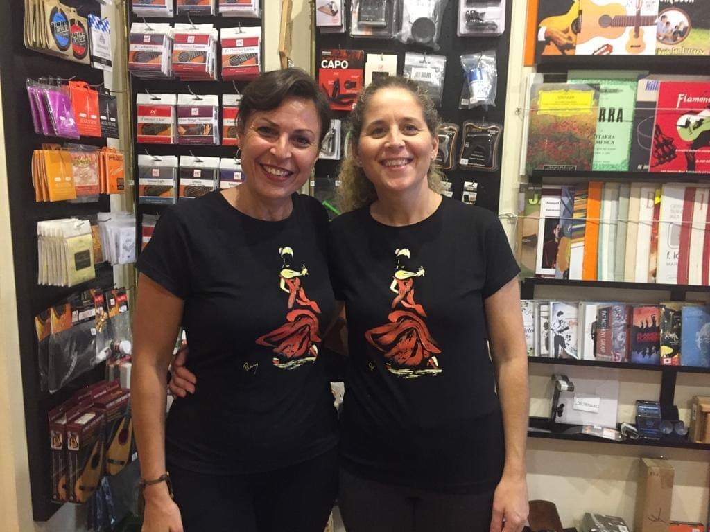 #SpanishGuitarLovers

Tenemos un equipo maravilloso, nuestra chicas, Paqui y Belén.

#Ronda #RondaGuitarHouse #Guitarra #CasaDeLaGuitarra #GuitarHouse #Guitar #GuitarClassic #GuitarraClasica #GuitarraEspañola