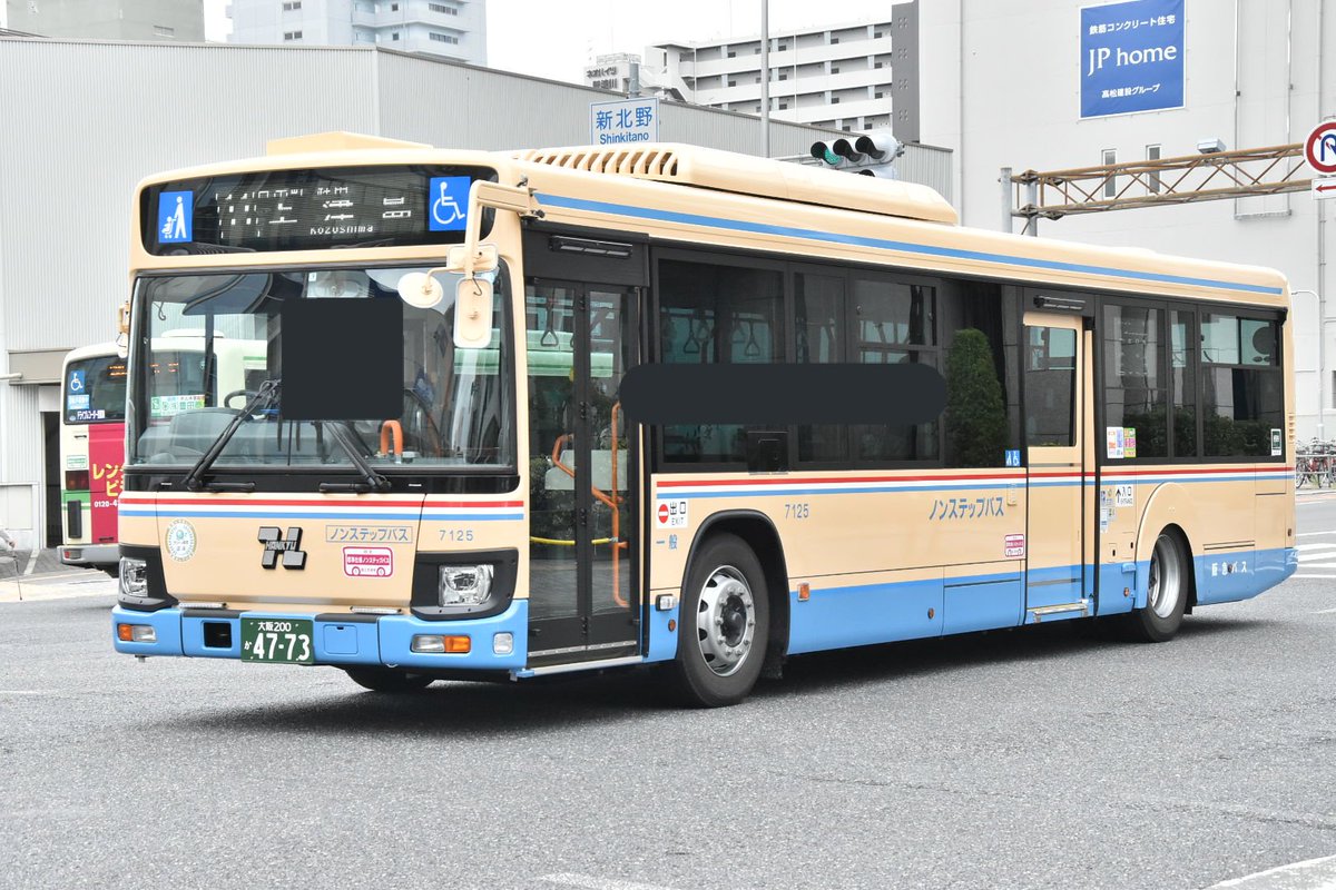 なべっちバス鉄 新車 阪急バス7125 大阪0か47 73 19年式のいすゞエルガノンステップ 2 G Lv290q3 で今秋導入車両 豊中に配置されています 19 10 21 新北野交差点 大阪市 十三駅付近 阪急バス