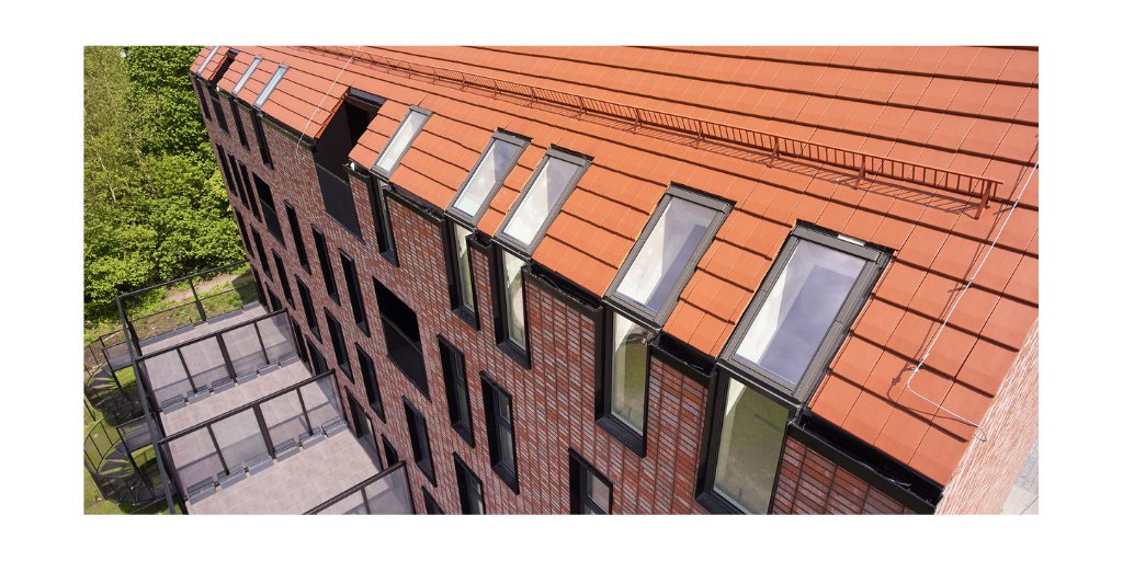 FAKRO_FR's tweet photo. Un projet bien pensé a insufflé une nouvelle vie au quartier résidentiel de Nowy Werdon en Pologne.
Il combine efficacement tradition et modernité... https://t.co/dxk6nf2Kcm