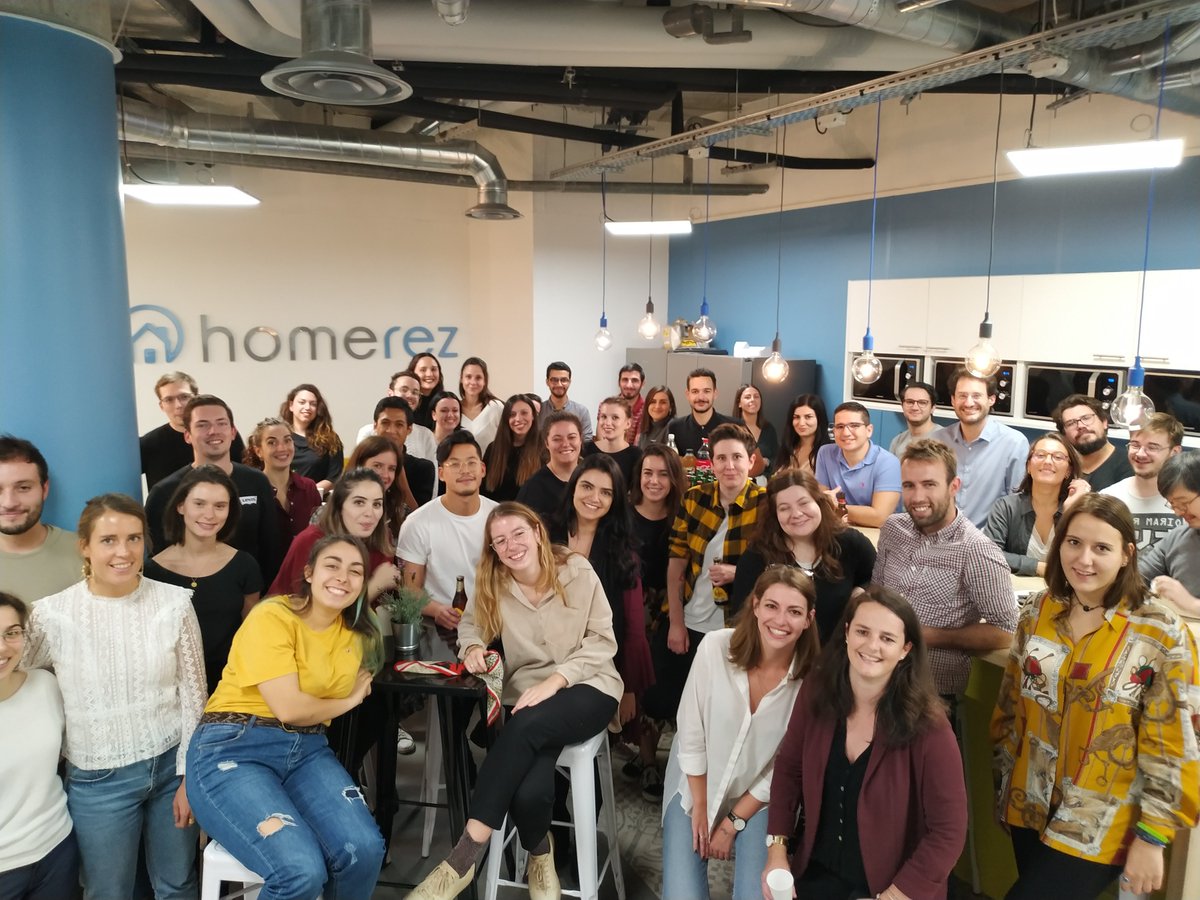 HomerezFR's tweet image. Homerez met à l&apos;honneur les 14 nationalités de son équipe. L&apos;occasion d&apos;un tour du monde gastronomique 🥐🍱🍨🍳🌶
#startup #homerez #locationsaisonnière #équipeinternationale