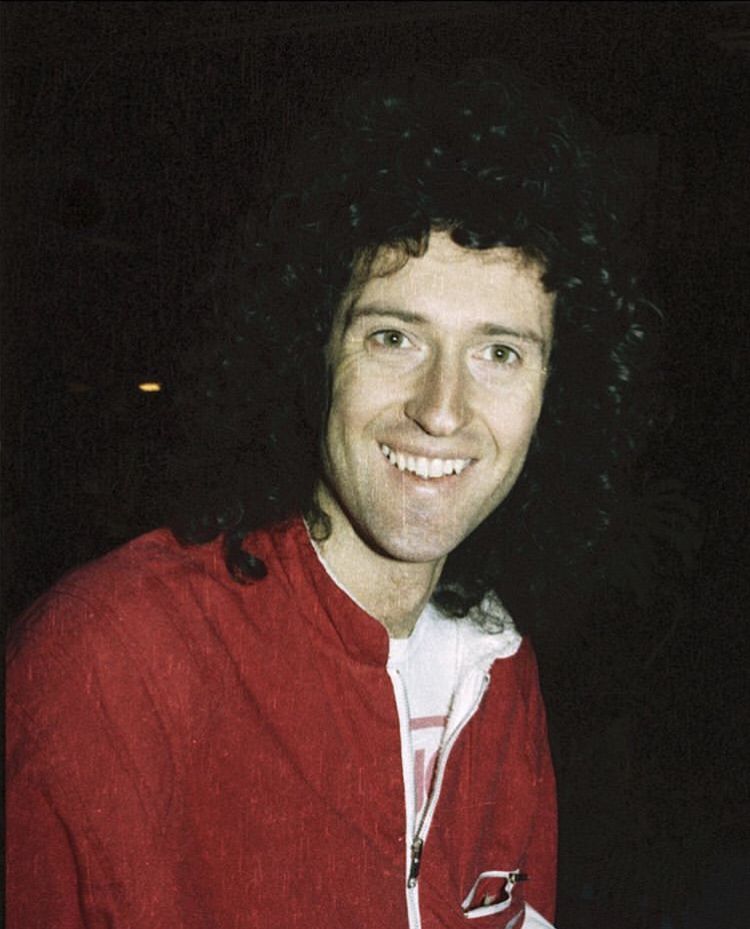 #MayMonday ❤️ #BrianMay @DrBrianMay @brianmaycom „Don't you hear my call though you're many years away. Don't you hear me calling you ?” @OIQFC 🎸 @QueenieOfNorway @kaizar_langit @maryghek @Pixiepqueen @IPiombo @KymYSmith @vivianscherg @Queenfanne @KimQueen71 @BrianFranchell1