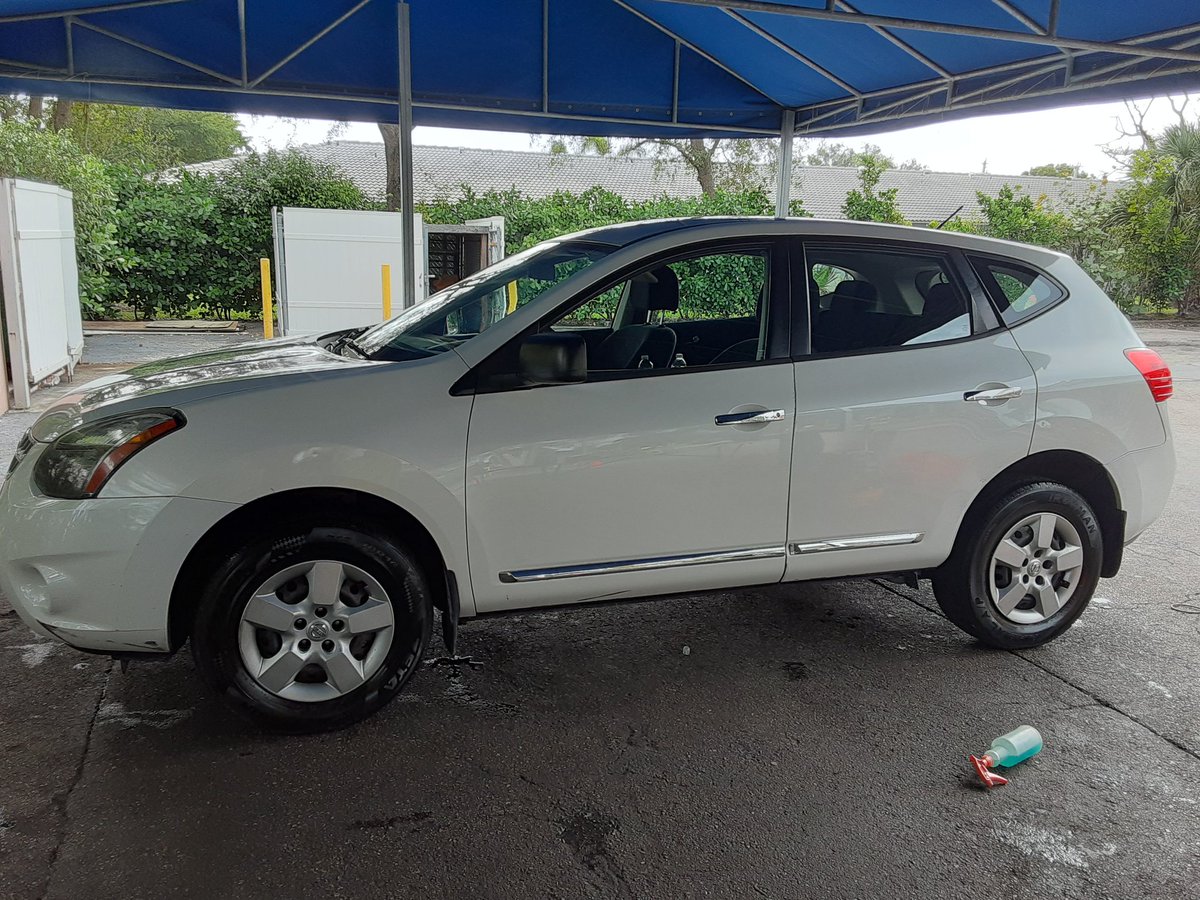 sdot609's tweet photo. ๐
#dotspot #coralsprings #florida #chevroncarwash #carwash #handwash #detail #suv #nice #come #threw https://t.co/VxoS4sj4yV