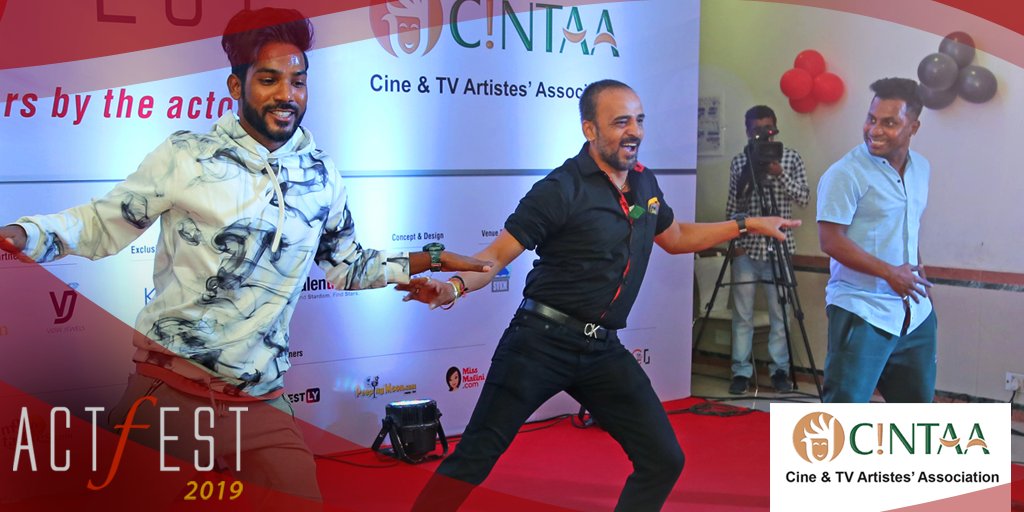 act_fest's tweet photo. Power-packed workshop flashbacks from CINTAA ActFest 2019! ⚡️#MondayMotivation with Paulson Thomas of Dance India Dance fame! Teaching actors some zippy super moves!🕺 https://t.co/zvfucBKkr9 @CintaaOfficial #actfest2019 #dance #choreography #bollywood https://t.co/VQlQju3rZM