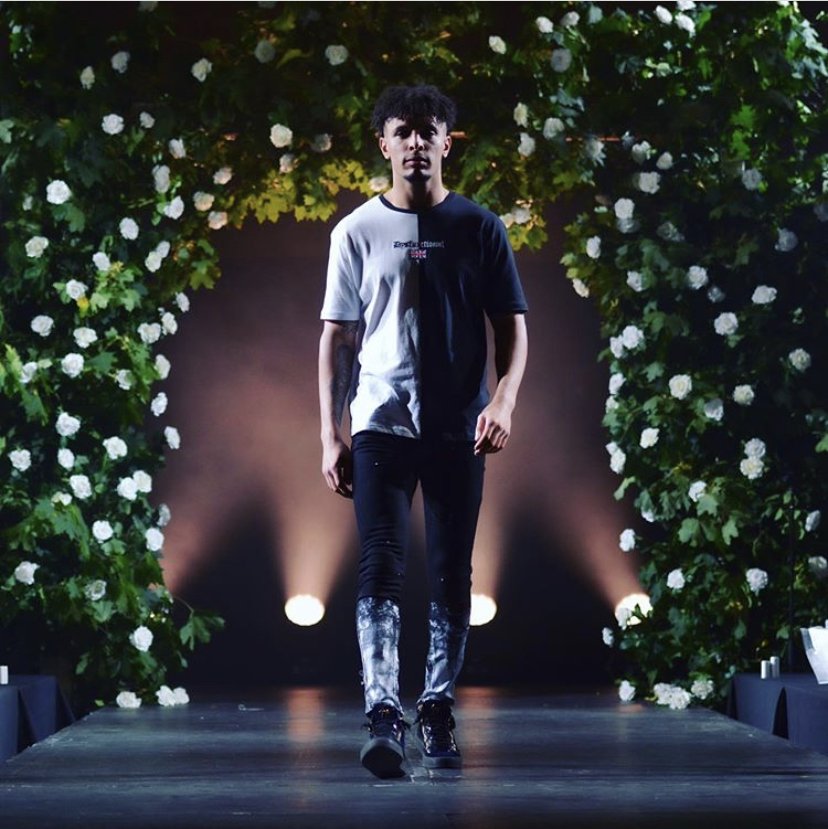 Our amazing rising star dysfunctional_uk 🙌🏻
📷 @lindseylahmet_official 

...
#Dysfunctional #MCR #Manchester #MCRFF #designer #ManchesterDesigner #Streetwear #inspirational #streetstyle #Fashion #style #streetfashion #ootd #mensfashion #fashionblogger #clothing #menswear