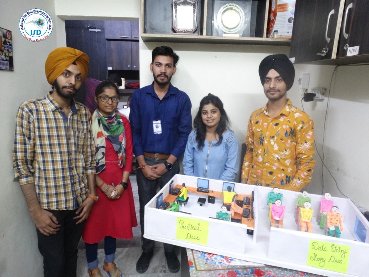 InstituteforSk1's tweet image. Project Present by Data Operator Students.
#DATAOPERATOR