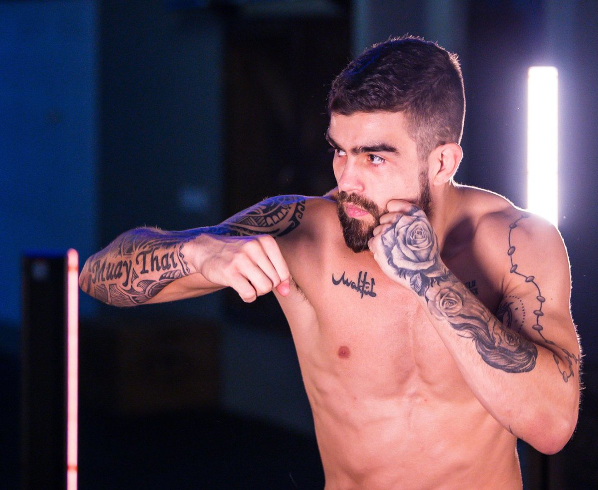 bravemmaf's tweet photo. The Flyweight World Championship Contender @MarcelAdurMMA  can be seen training hard for his upcoming fight. From the looks of things, he wont be letting the title slip away this time. 
📸Jason Silva
#BRAVEICW2019 #BRAVECF29 #Bahrain #MMA #KHKSports #KHKMediaGroup  #ADSports #BTS https://t.co/lyZhNeHUyL