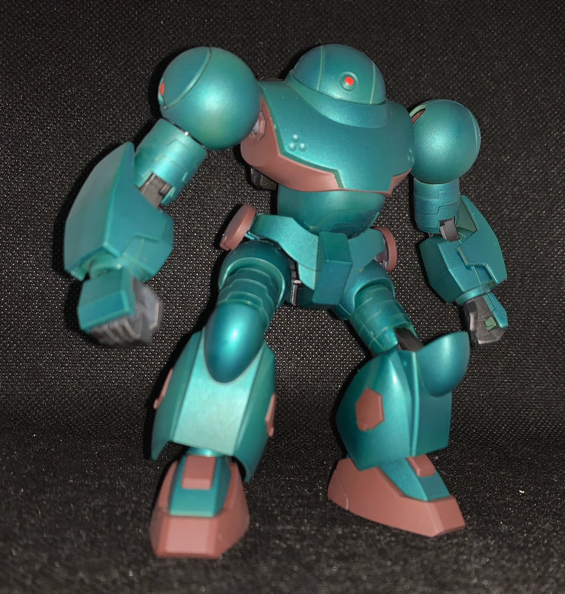 Zig 黎明期のsfロボット作品の最初の方に出てくる敵ロボットみたいな色合いになったハイモック君