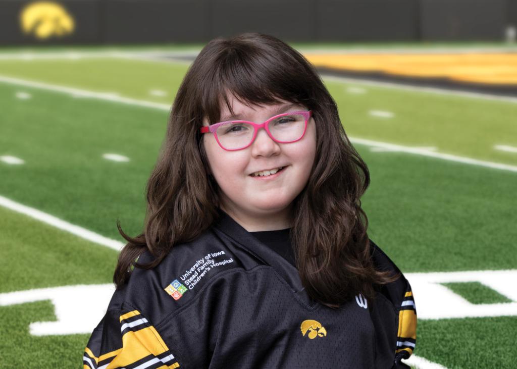 UIchildrens's tweet photo. Since a massive tumor was found in her brain eight years ago, Lucy's had two brain surgeries, chemotherapy and radiation, and years of physical and occupational therapy. This Saturday, she’ll cheer on the #Hawkeyes! Meet Lucy Roth from Iowa City, Iowa. https://t.co/U3pARIJcOV https://t.co/6nKimpq3pi