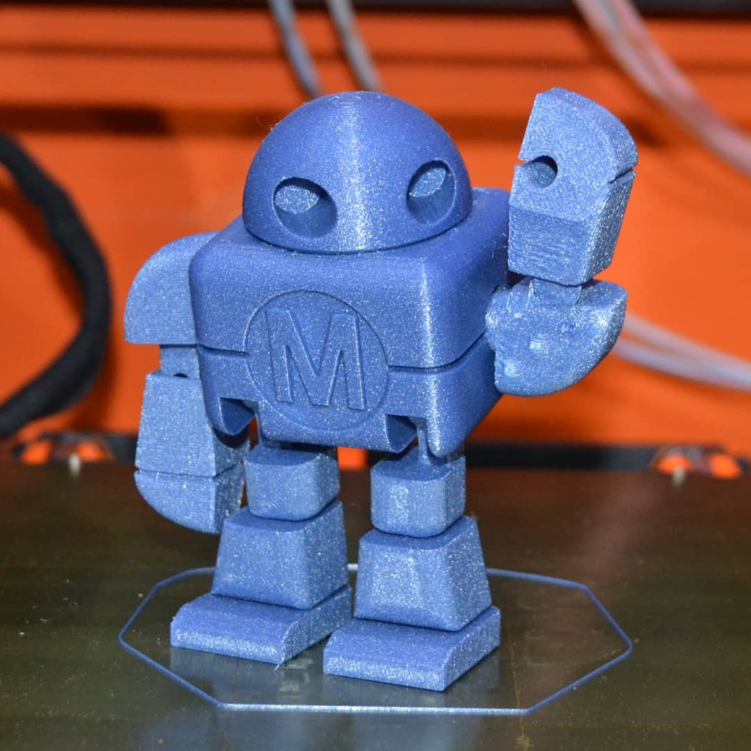 de3dprintman's tweet photo. This little #MakerFaire action figure by #MAKE is printed in eco friendly moonlight blue #3DTomorrow Astro PLA in 0,2 km layers and 10% infill on the Original #Prusai3MK3S with #MMU2S by @Prusa3D. Really cool model with all those moving parts.
#3Dprinting https://t.co/DietB2wFkZ