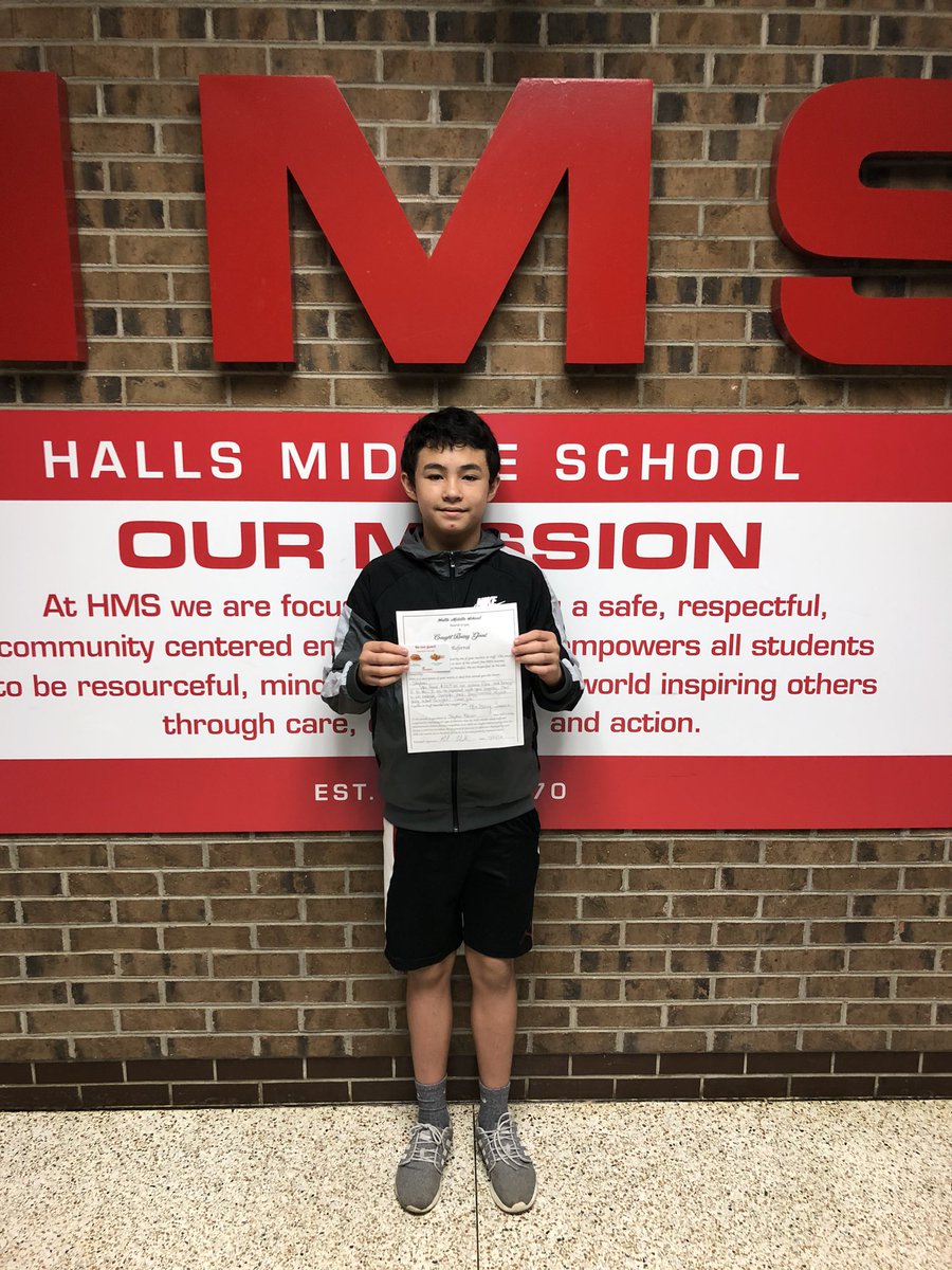 fhs_walsh's tweet photo. Halls Middle 7th graders are being mindful. Thanks for doing a great job! #HallsHasIt https://t.co/qPgqoDmlJ8