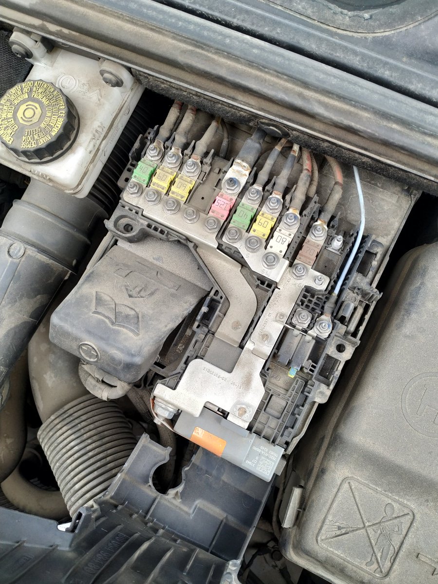 citroen c4 аккумулятор