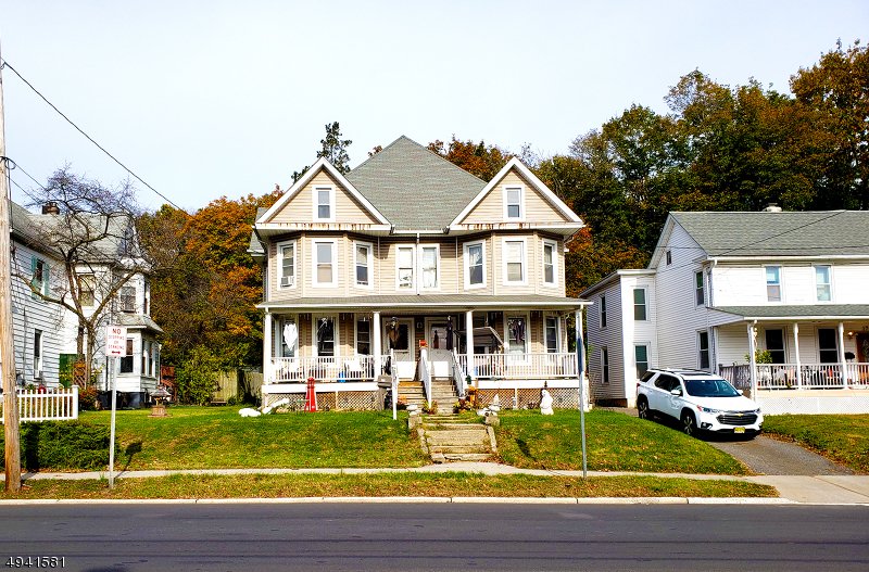 RealtyOneLegend's tweet photo. See a virtual tour of one of our newest #listings 172-174 E Washington Ave #WashingtonBoro #NJ  https://t.co/I4UXGHlDGk https://t.co/1qrZwz0k8a