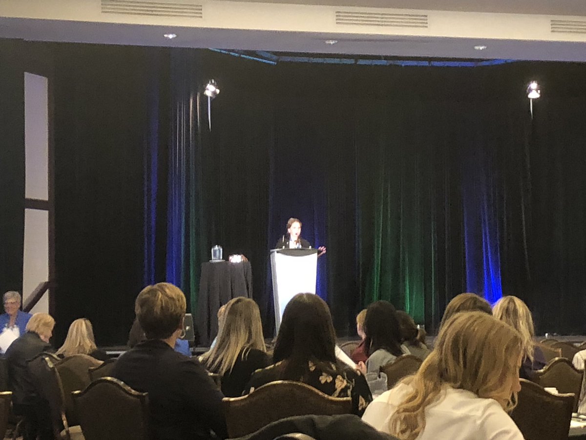 Amazing presentation by <a href="/kowalsk11/">Steph Berlett</a> from <a href="/SollioAgri/">Sollio Agriculture</a> at #AWCA2019 Capturing the crowd’s attention right before cocktail hour!